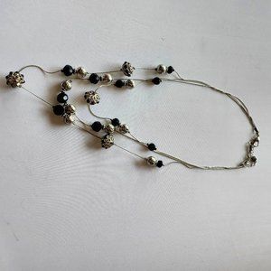 C1946 Vintage Black and Silver Necklace